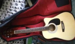 9.5成新吉他 海綿吉他包 調音器 總價值900元